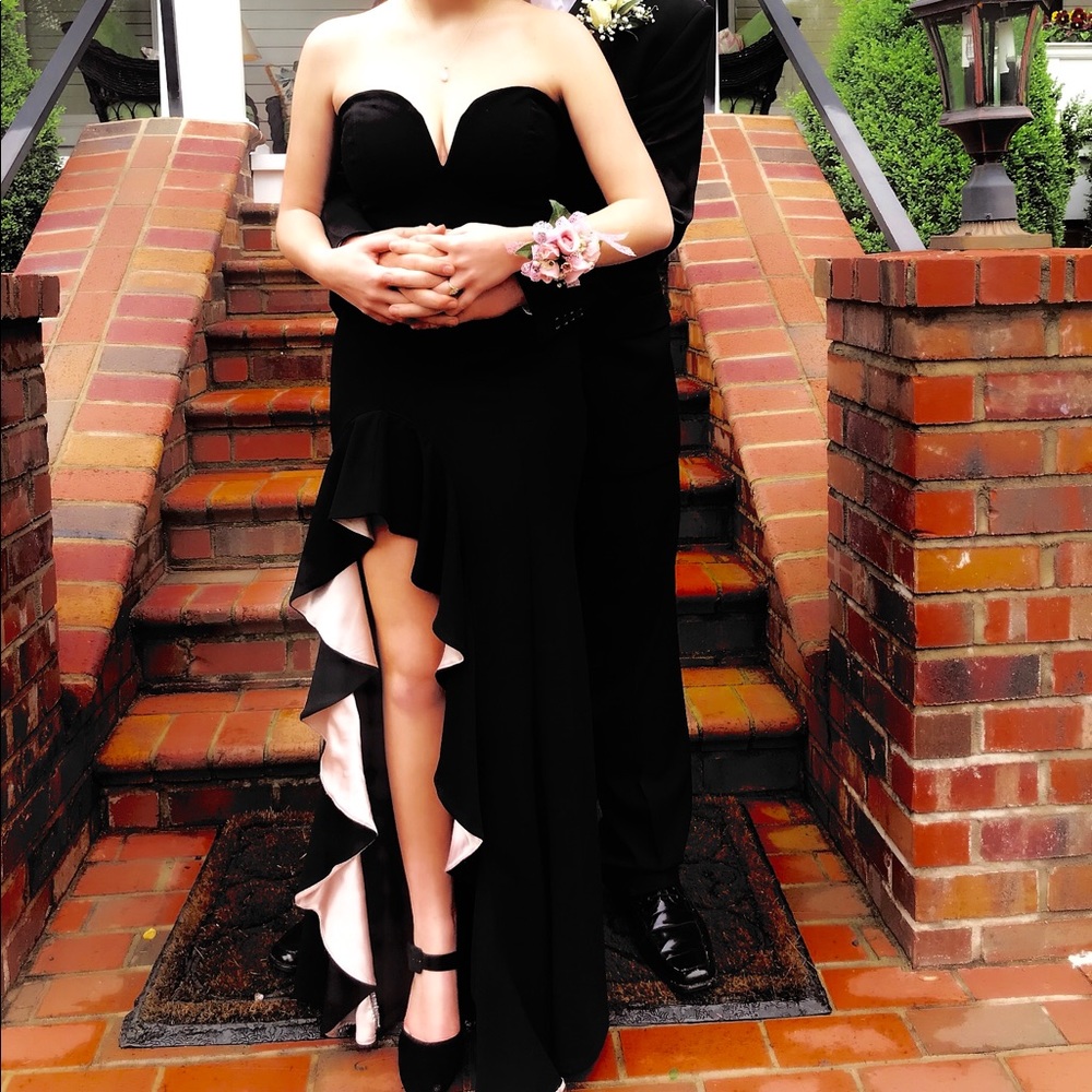 Prom Dress - Picture 7 of 8